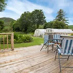 Hillview Holiday Home